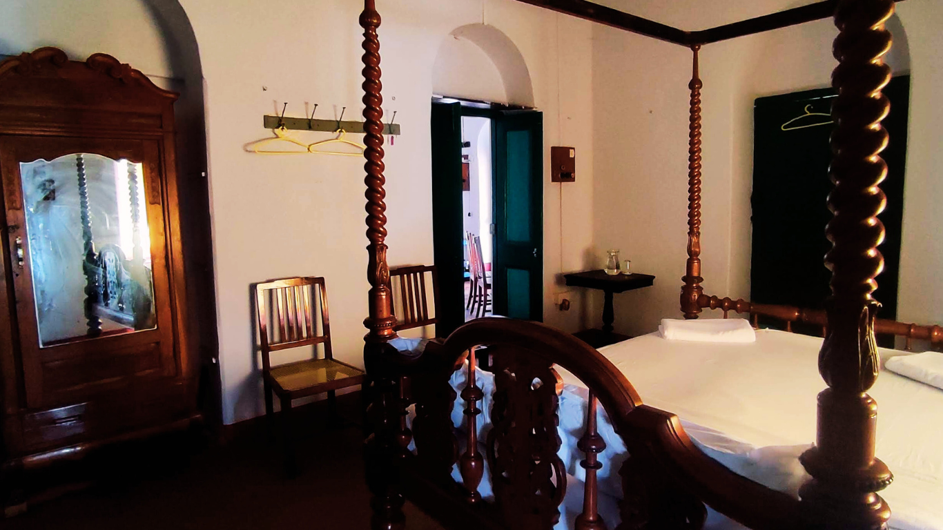 Heritage Double-Bed Room at Sett Heritage Guesthouse